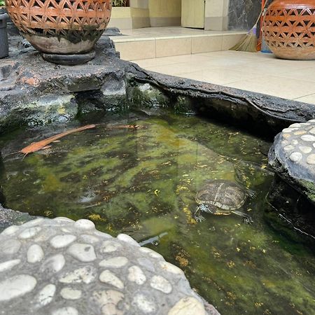 Hotel Priangan Cirebon Eksteriør billede