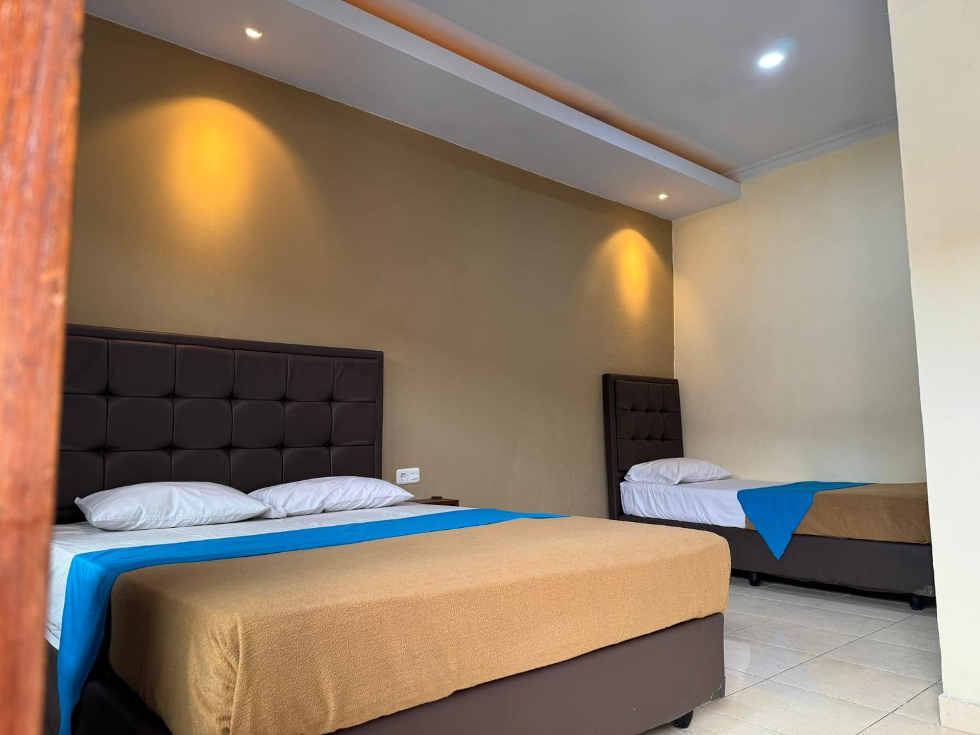 Hotel Priangan Cirebon Eksteriør billede