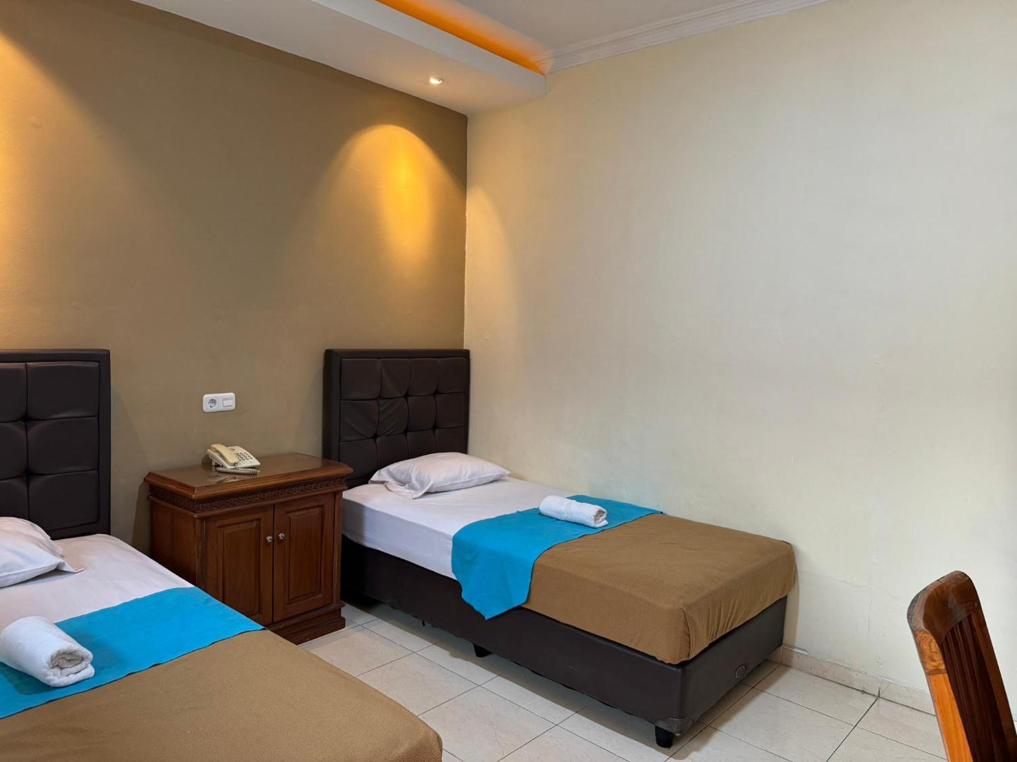 Hotel Priangan Cirebon Eksteriør billede