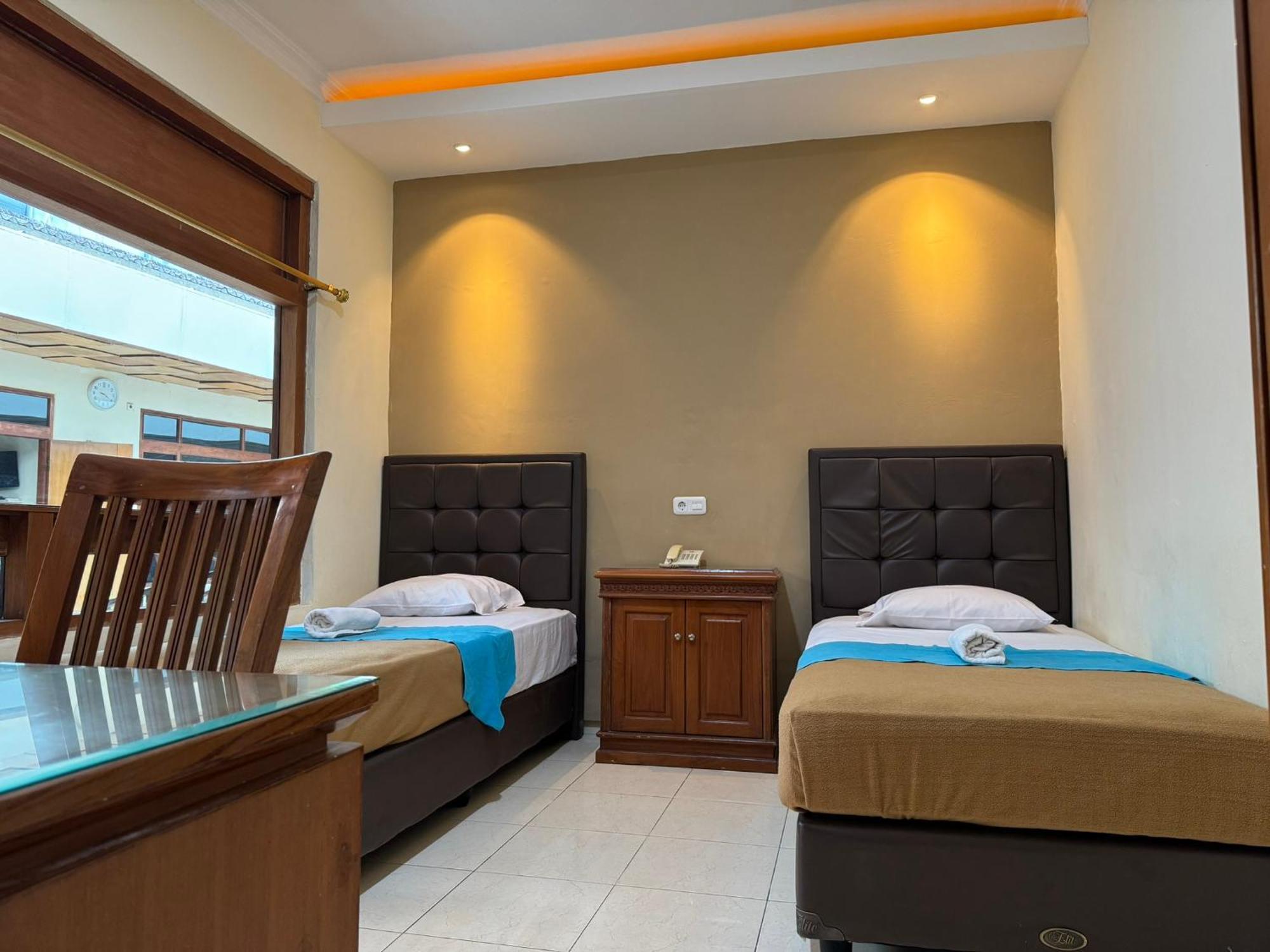Hotel Priangan Cirebon Eksteriør billede