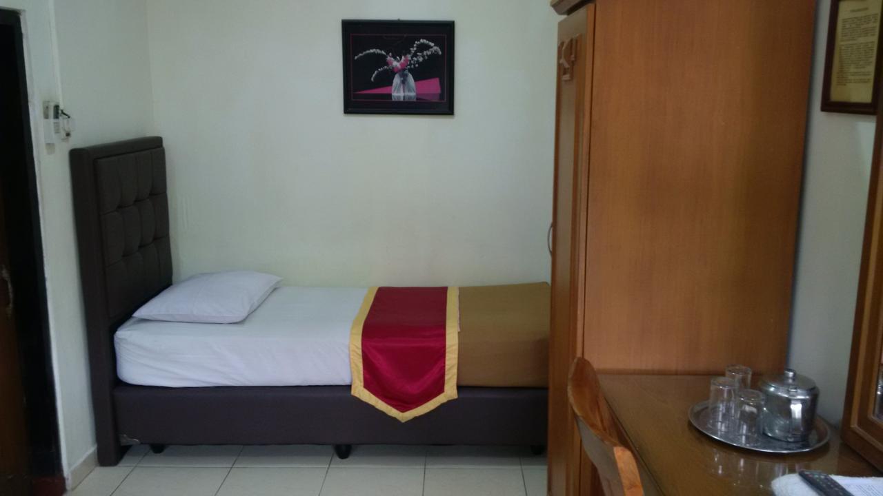 Hotel Priangan Cirebon Eksteriør billede