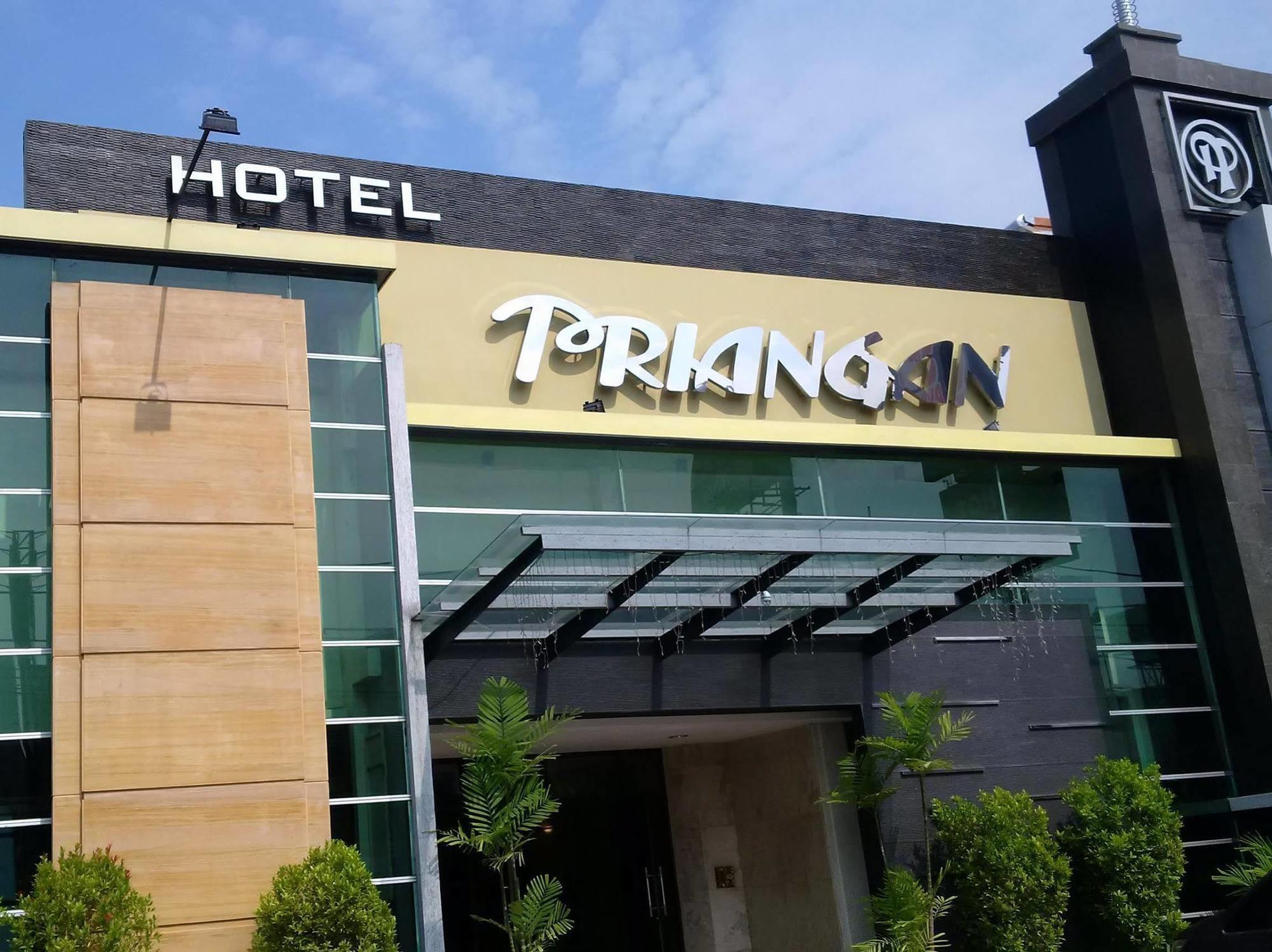 Hotel Priangan Cirebon Eksteriør billede